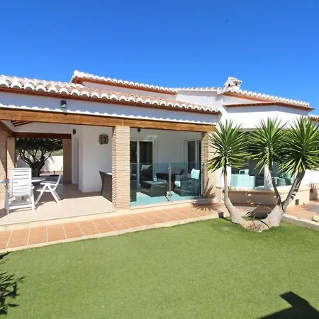 Frederique Holiday home